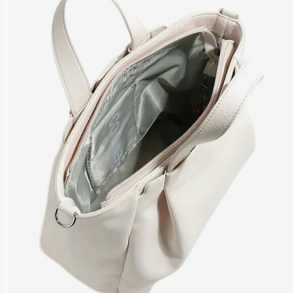 Co-Lab Cream Cruise Port Shoulder Bag New with Tags - Picture 3 of 4